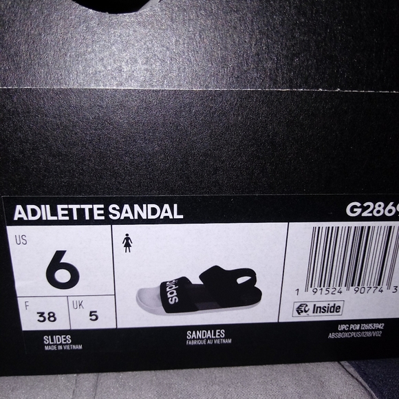 Adidas woman's size 6 sandles. - Picture 7 of 7
